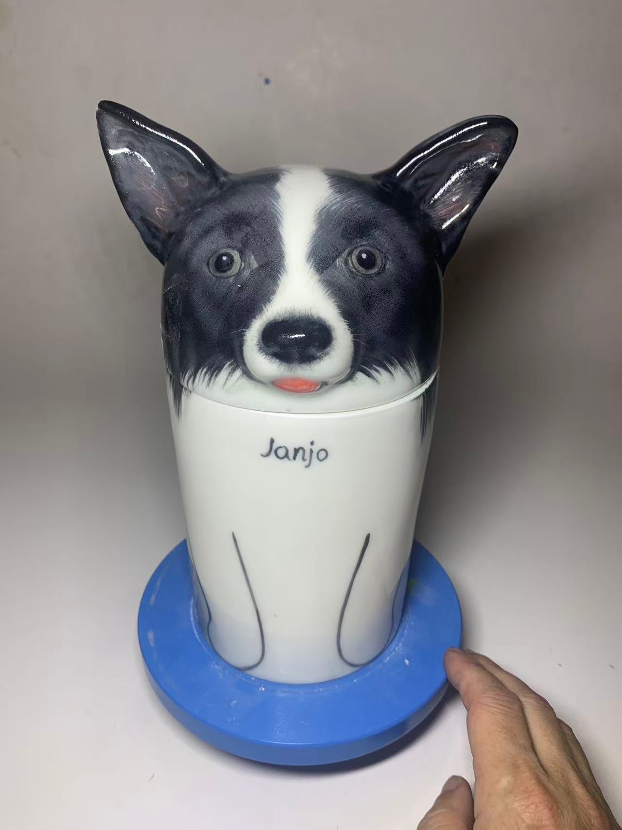 The Forever Portrait Urn